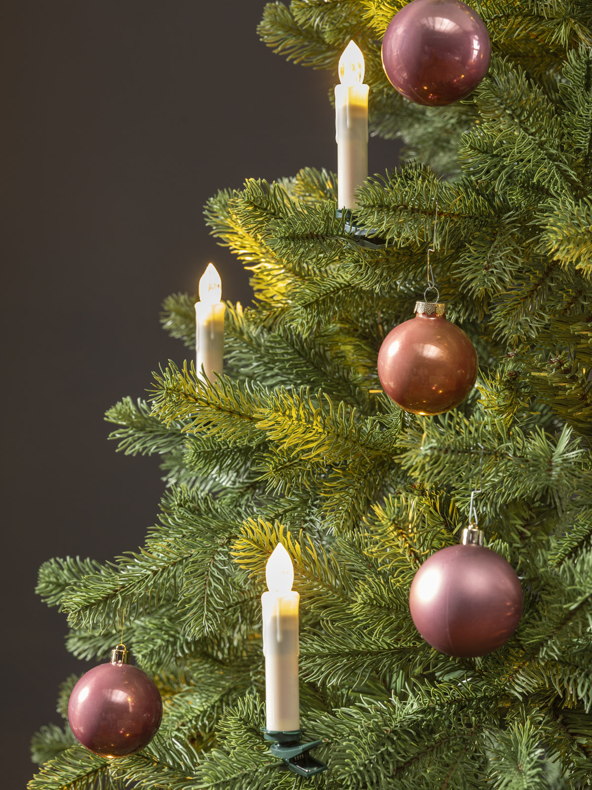 Künstlicher Weihnachtsbaum 120 cm "Finnland" (mit LED Kerzen)