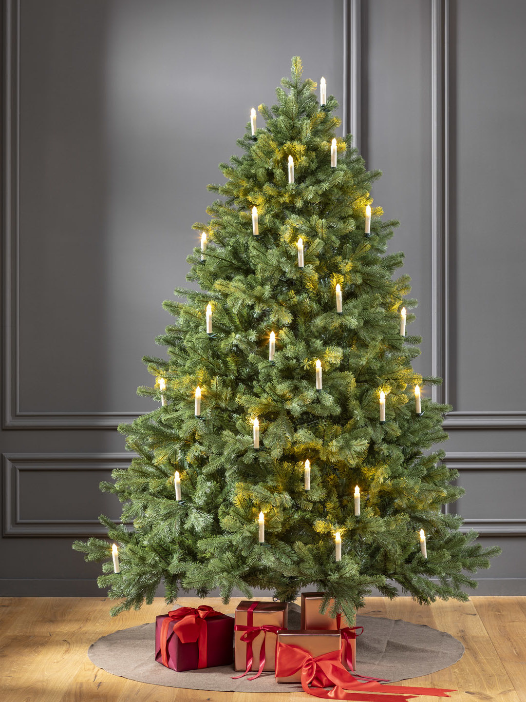 Künstlicher Weihnachtsbaum 120 cm "Finnland" (mit LED Kerzen)