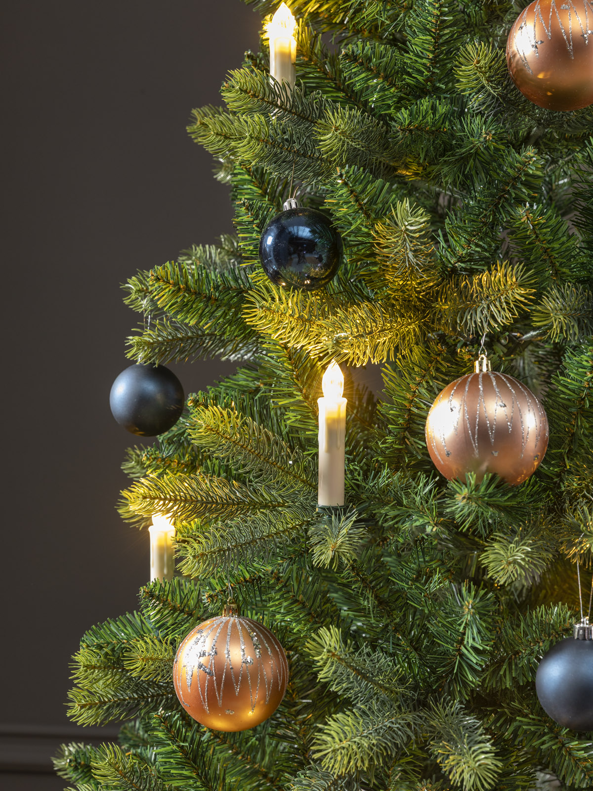 Künstlicher Weihnachtsbaum 120 cm "Schweden" (mit LED Kerzen)